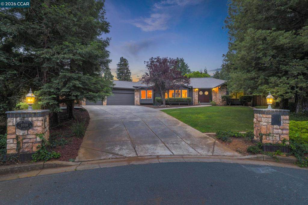 1016 Pine Hollow Ct - Photo 1