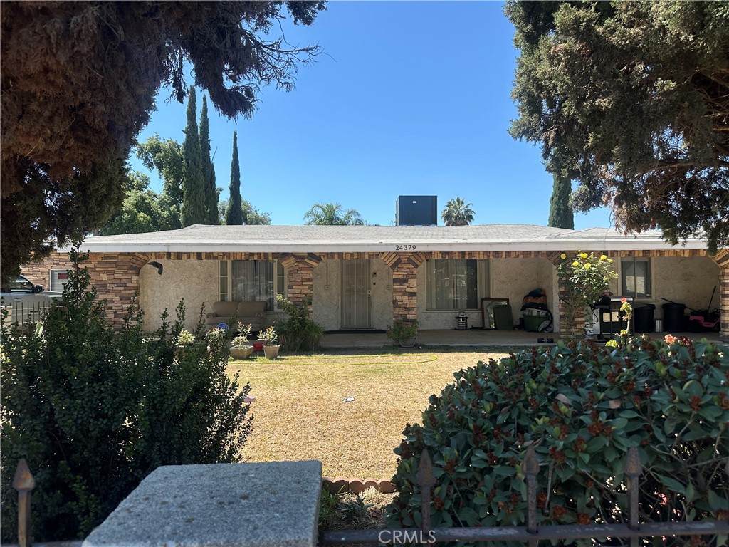 24379 Myers Avenue - Photo 1