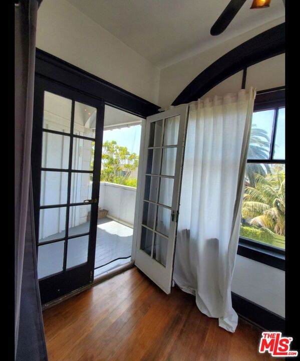 https://bt-photos.global.ssl.fastly.net/socal/orig_boomver_1_429994997-2.jpg
