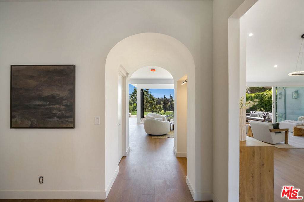 https://bt-photos.global.ssl.fastly.net/socal/orig_boomver_1_430015002-2.jpg