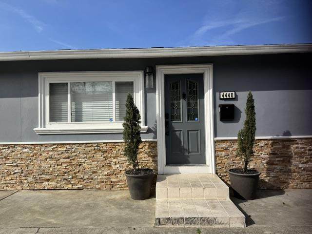 4442 Colombo Drive - Photo 1