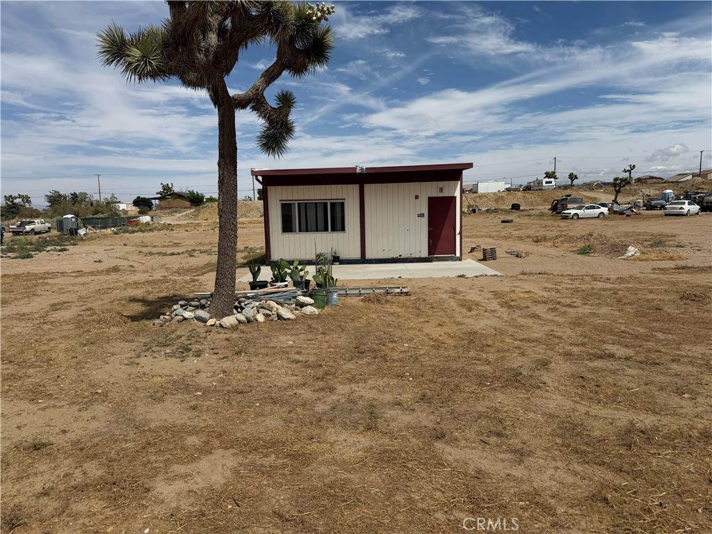 11551 Cactus - Photo 1
