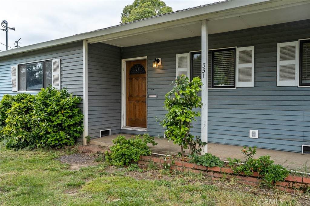 351 Warren Drive - Photo 1