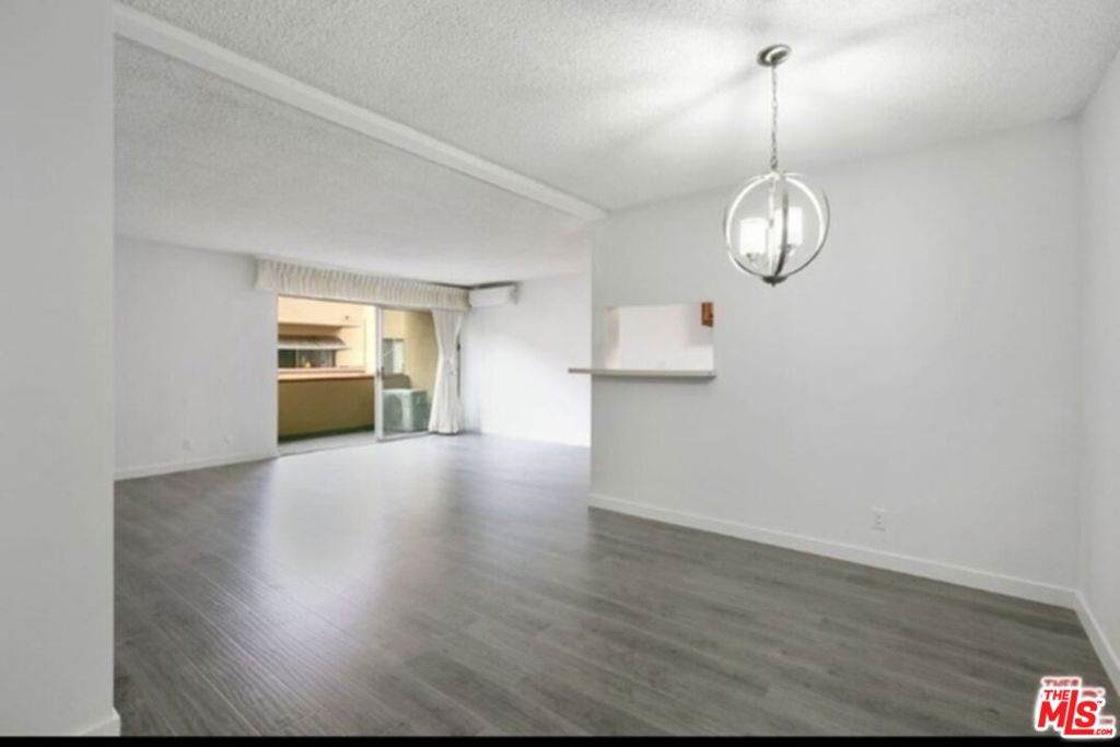 855 Victor Avenue - Photo 1