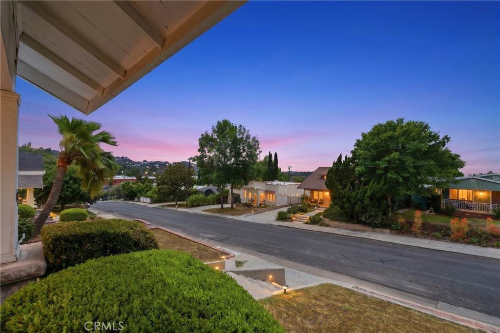 https://bt-photos.global.ssl.fastly.net/socal/orig_boomver_1_430364180-3.jpg