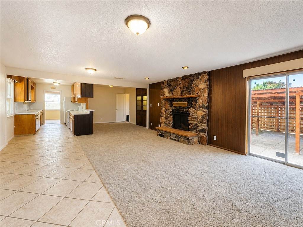 325 Sanders Street - Photo 1