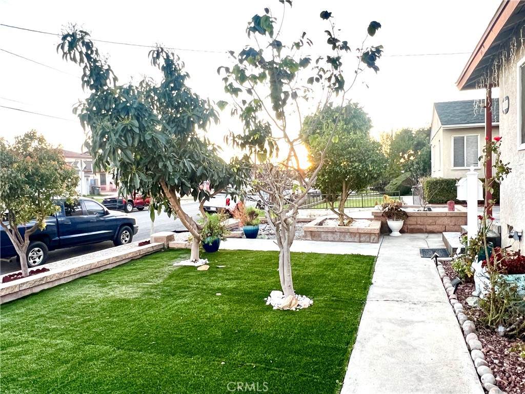 https://bt-photos.global.ssl.fastly.net/socal/orig_boomver_1_430412002-2.jpg
