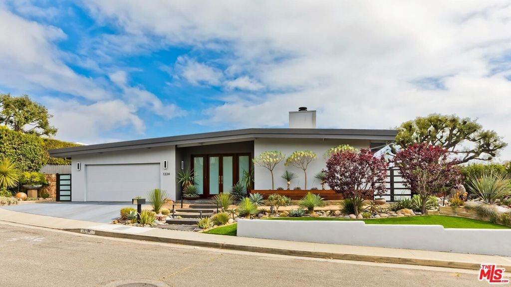 https://bt-photos.global.ssl.fastly.net/socal/orig_boomver_2_430523167-2.jpg