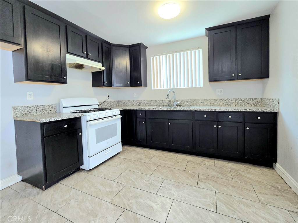 715 58th - Photo 1