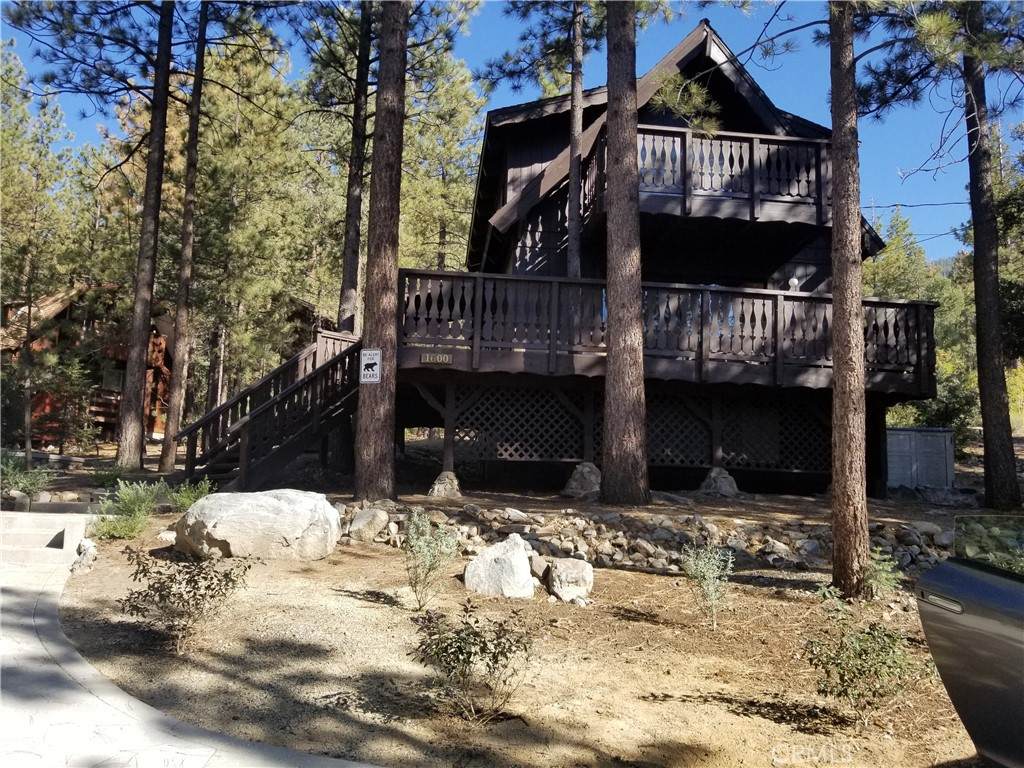 1600 Woodland - Photo 1