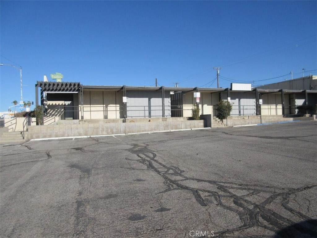 900 Main Street - Photo 1