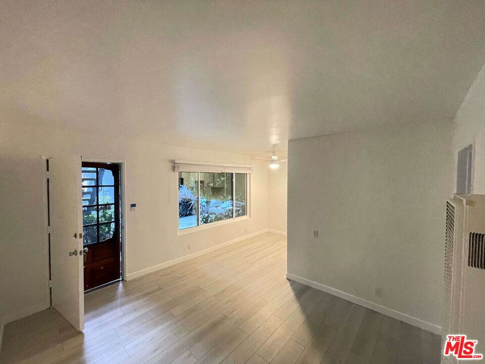 25 Navy Street - Photo 1