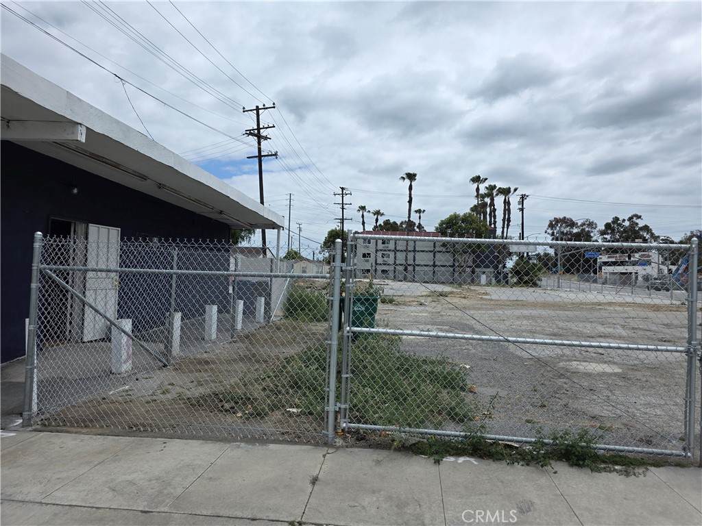 https://bt-photos.global.ssl.fastly.net/socal/orig_boomver_1_430675959-2.jpg