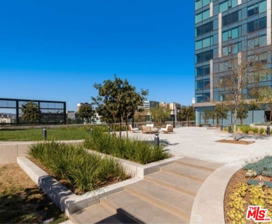 https://bt-photos.global.ssl.fastly.net/socal/orig_boomver_1_430685434-2.jpg