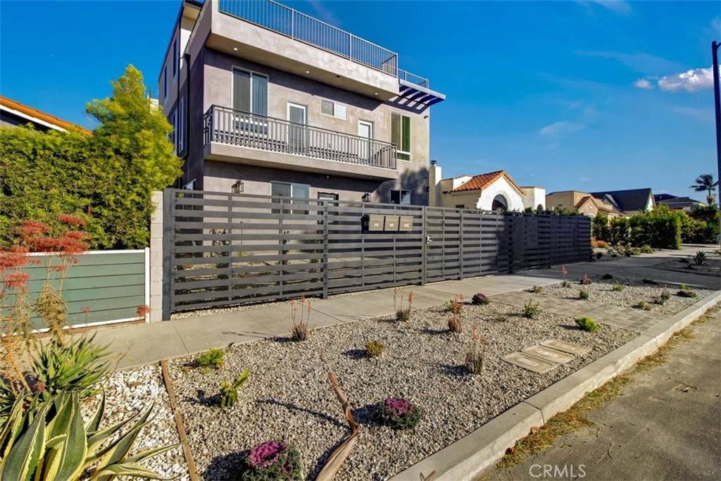 3018 West Boulevard - Photo 1