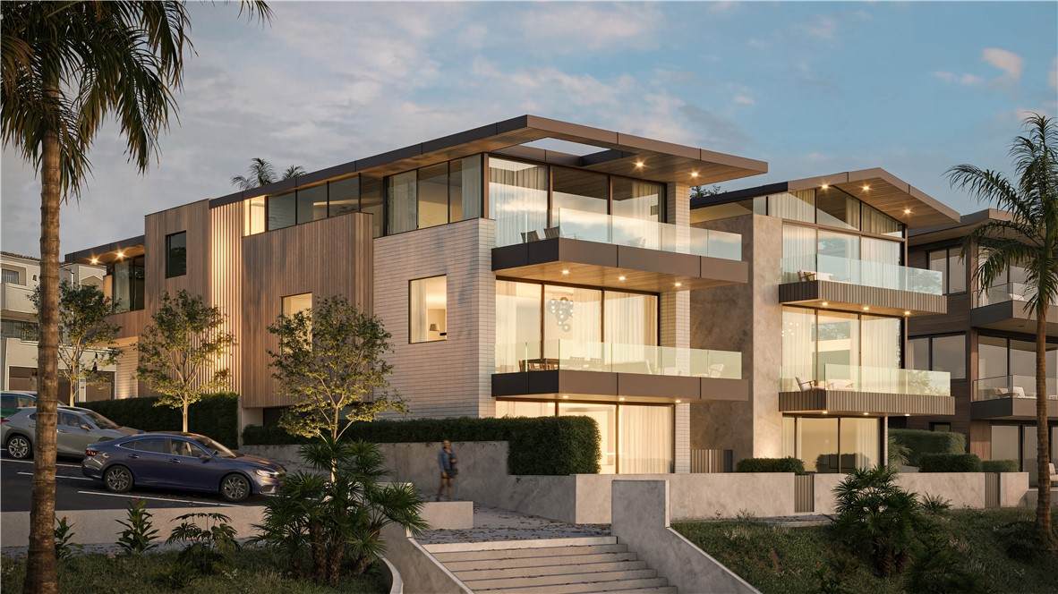 2114 The Strand - Photo 1