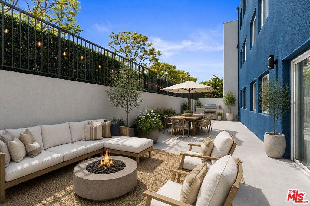 16100 Sunset Boulevard - Photo 1