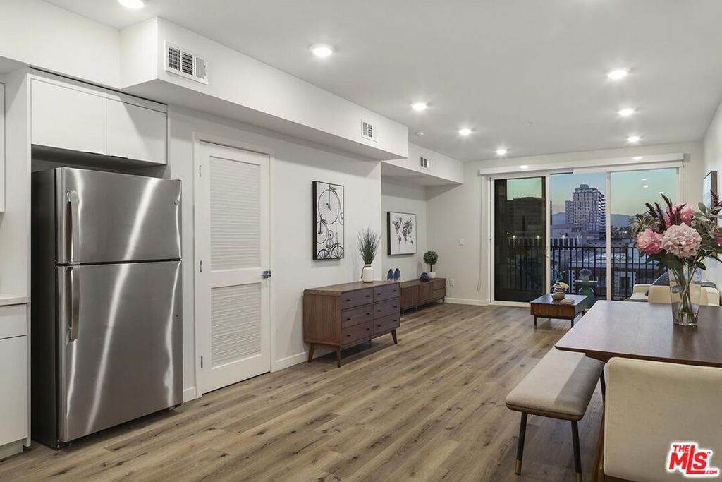2783 Francis Avenue - Photo 1