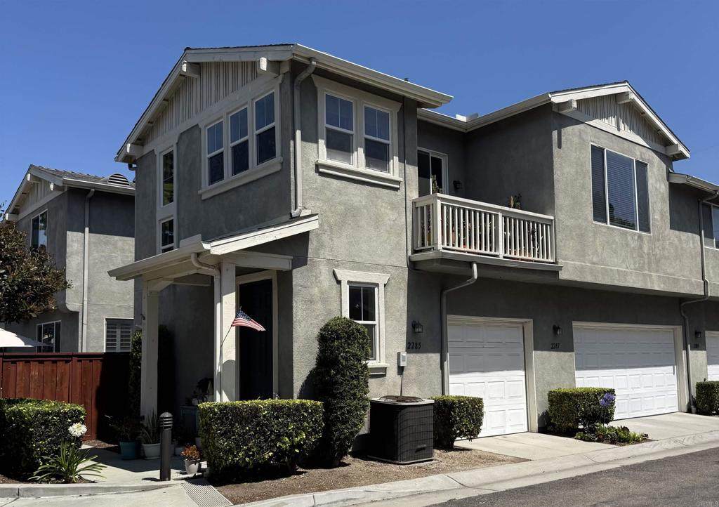 2285 Whistling Ln - Photo 1