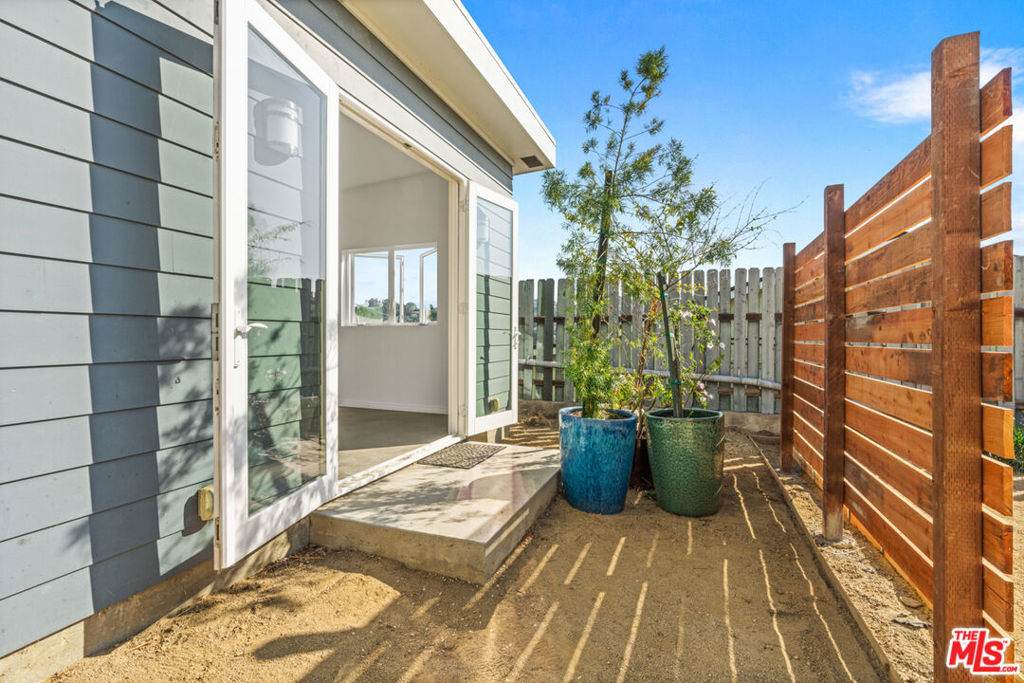 2275 Ewing Street - Photo 1