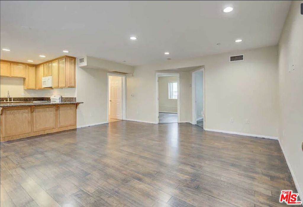 6815 Baird Avenue - Photo 1