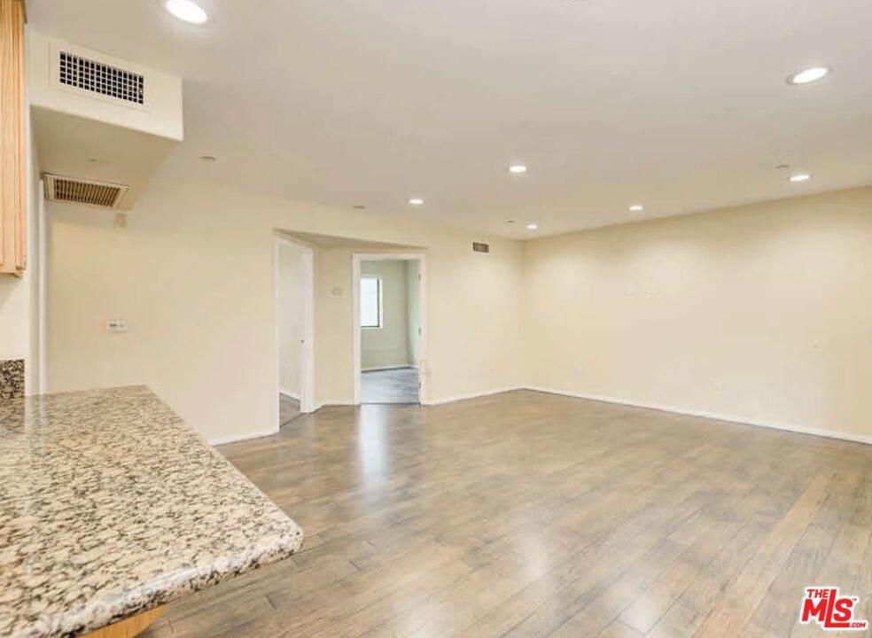 https://bt-photos.global.ssl.fastly.net/socal/orig_boomver_1_431570353-2.jpg