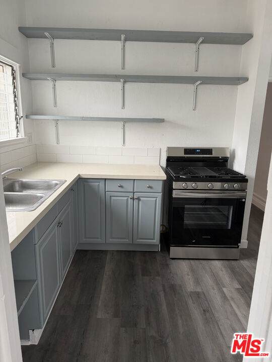 3925 Normandie Avenue - Photo 1