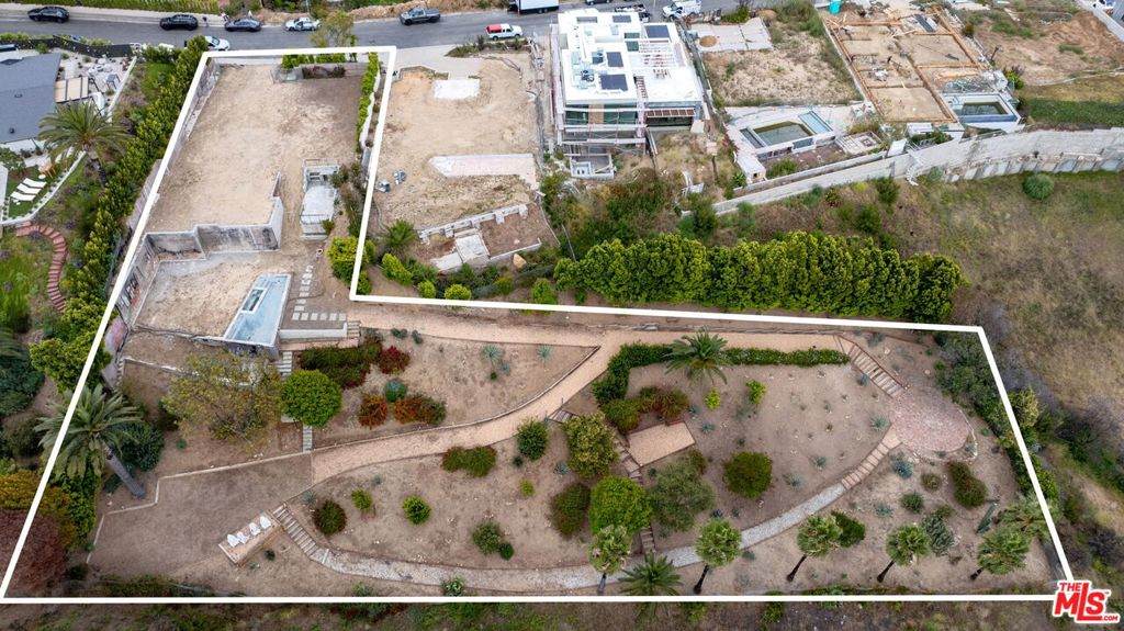 955 Enchanted Way - Photo 1