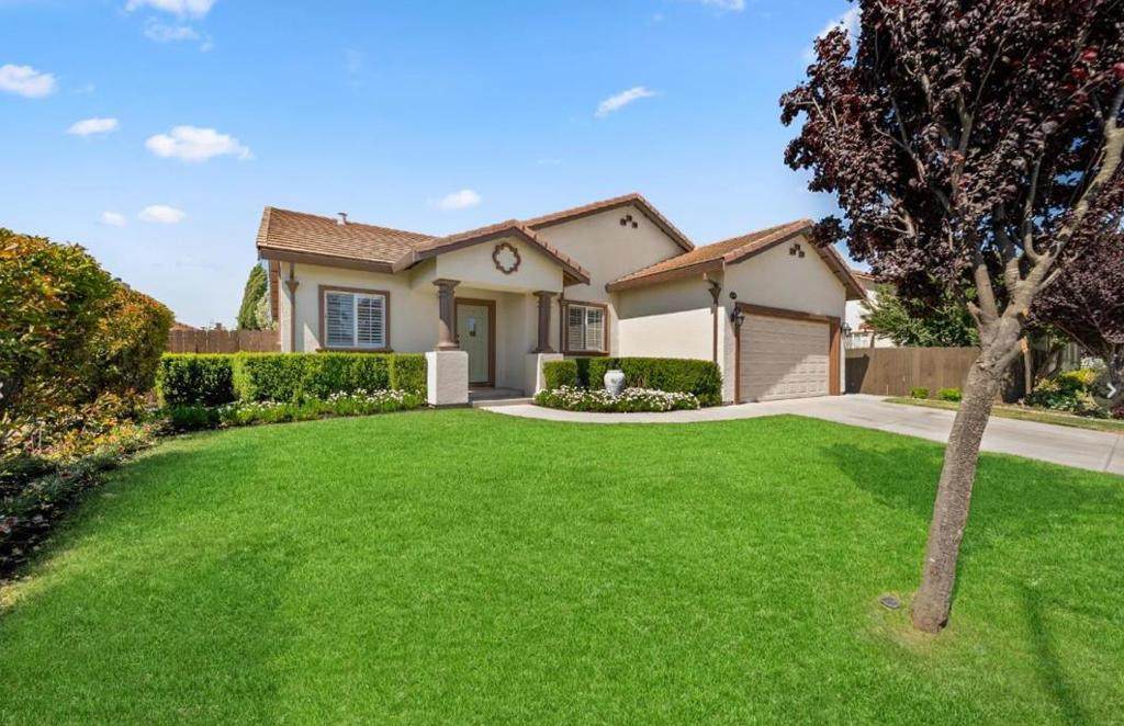 620 Glenmore Drive - Photo 1