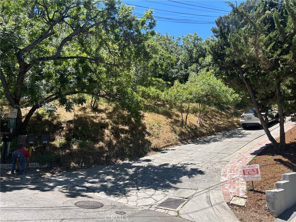 3721 Ventura Canyon - Photo 1