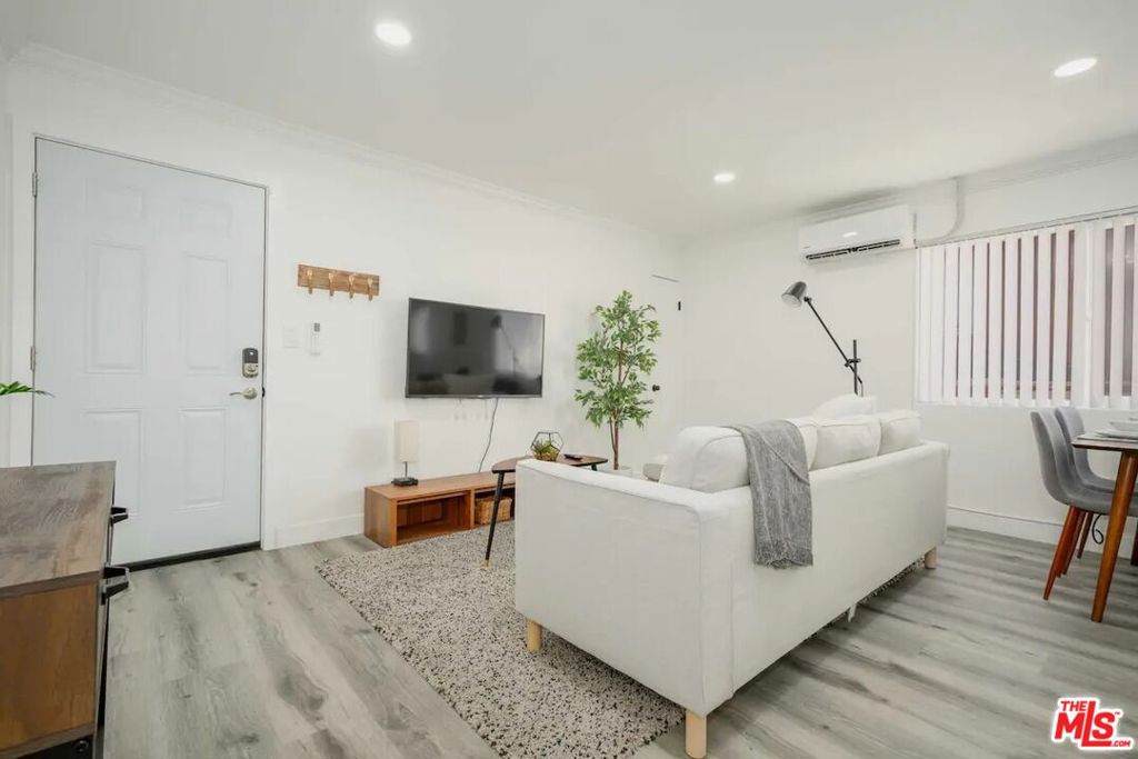 2417 Budlong Avenue - Photo 1
