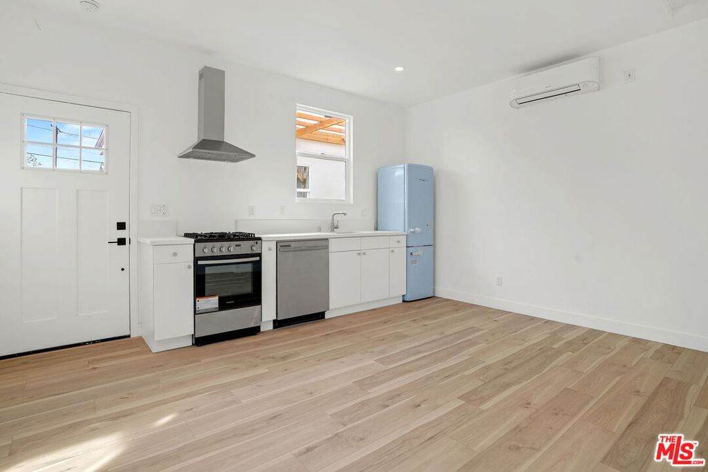 2925 Marsh Street - Photo 1