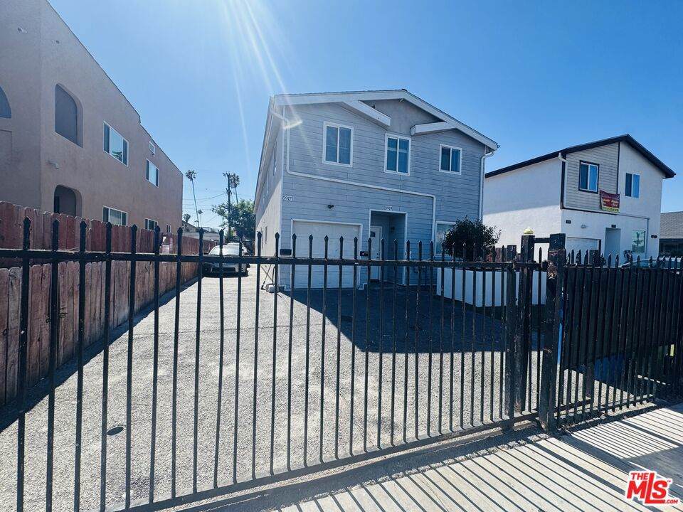 https://bt-photos.global.ssl.fastly.net/socal/orig_boomver_1_431691125-2.jpg