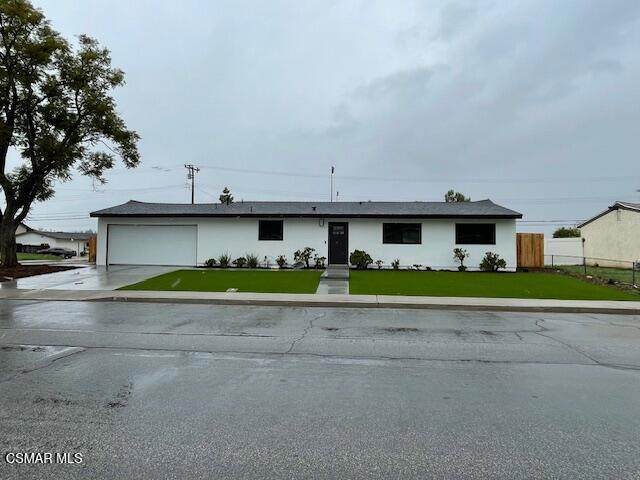 1157 Hudspeth Street - Photo 1