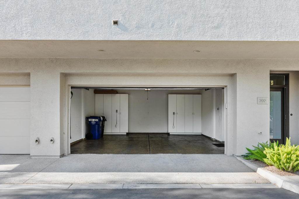 https://bt-photos.global.ssl.fastly.net/socal/orig_boomver_1_431833142-2.jpg