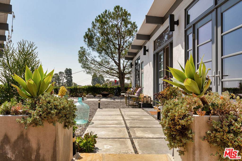 7107 Pacific View Drive - Photo 1