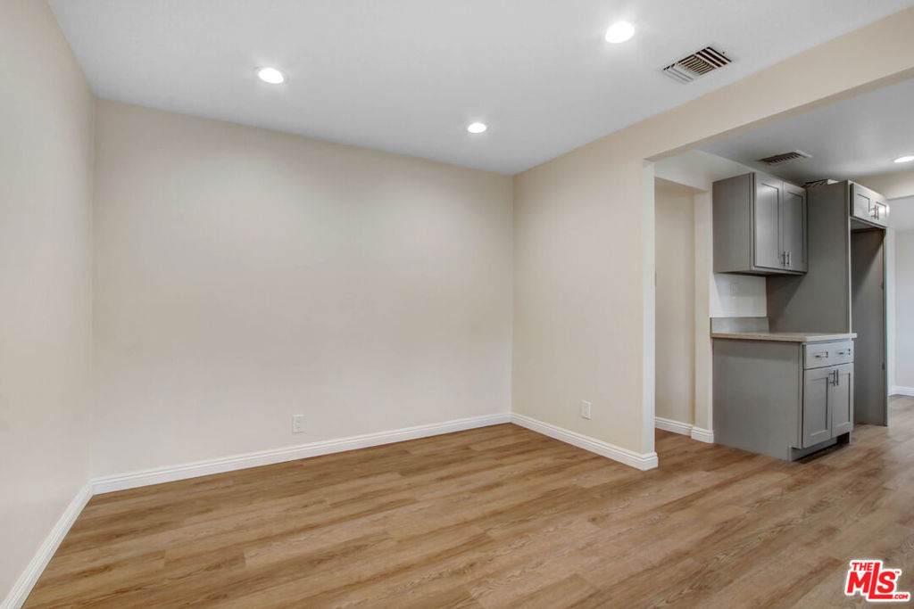 https://bt-photos.global.ssl.fastly.net/socal/orig_boomver_1_431868002-2.jpg