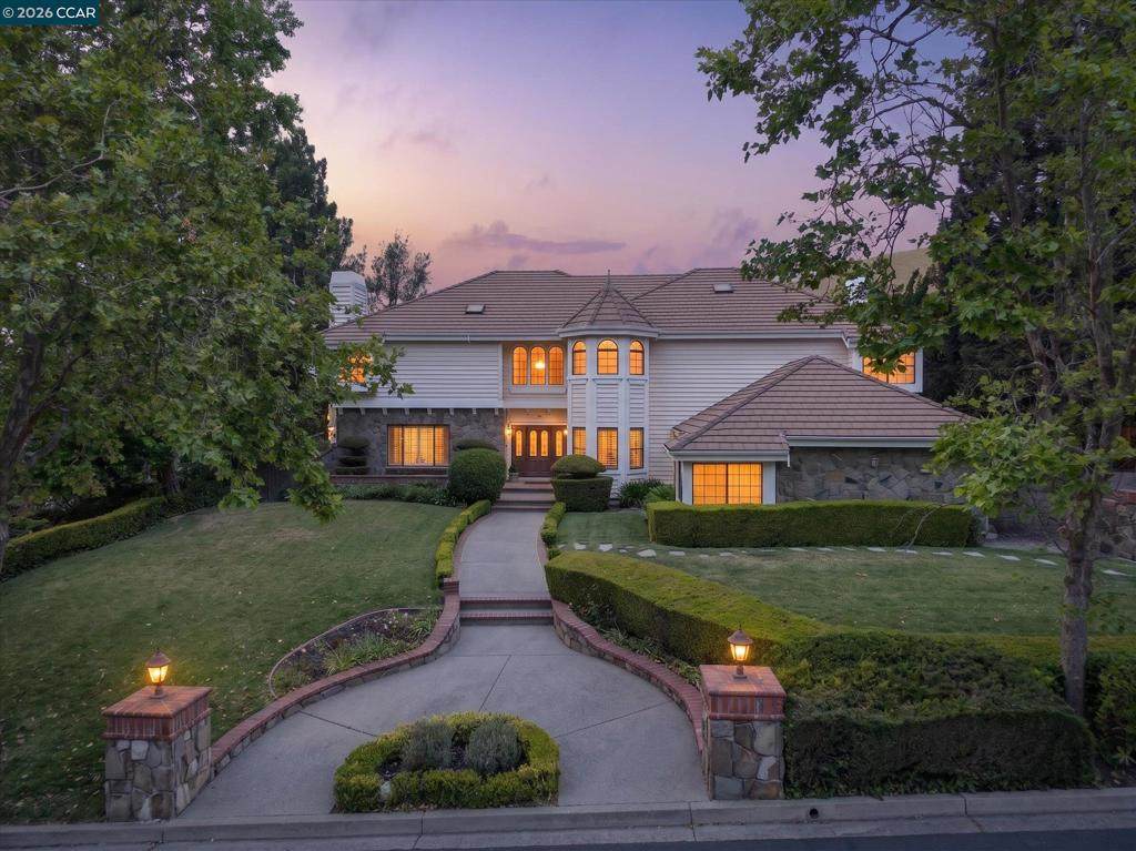 5303 Blackhawk Dr - Photo 1