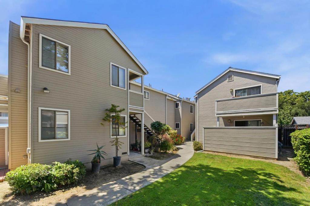 69 Rancho Drive - Photo 1