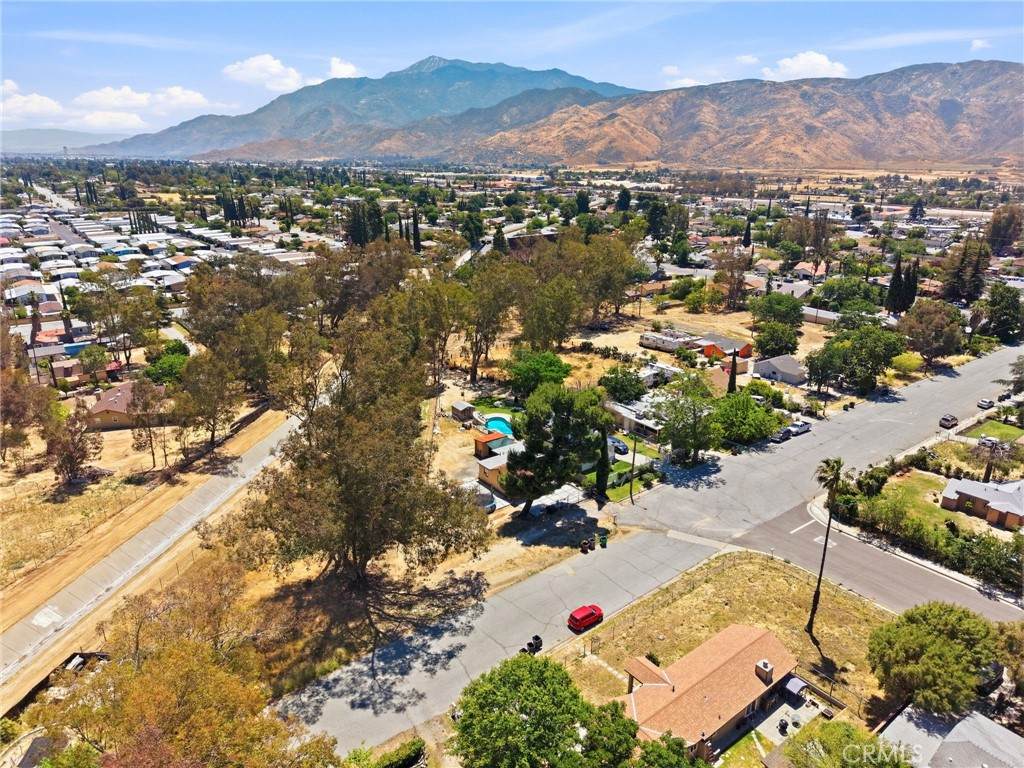https://bt-photos.global.ssl.fastly.net/socal/orig_boomver_1_431906635-2.jpg