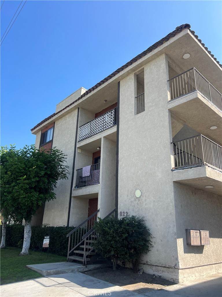 822 Lomita Avenue - Photo 1