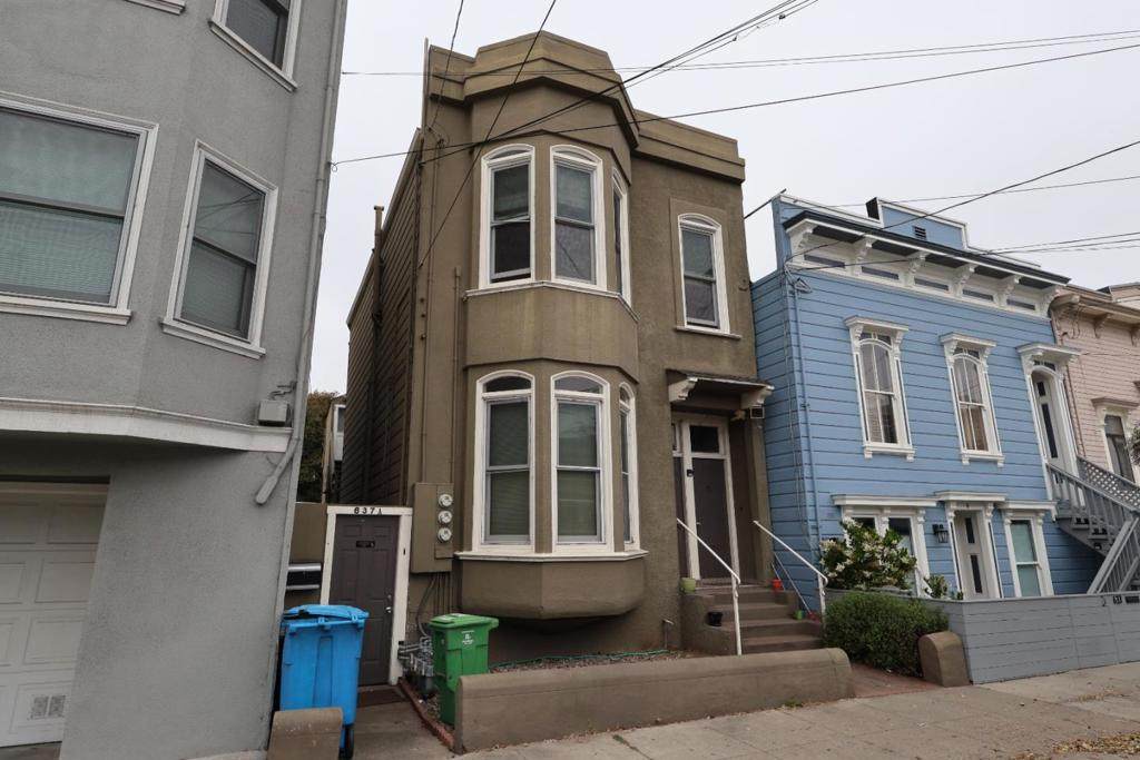635637 Spruce Street - Photo 1