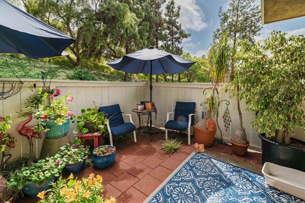4239 Vista Del Rio Way - Photo 1