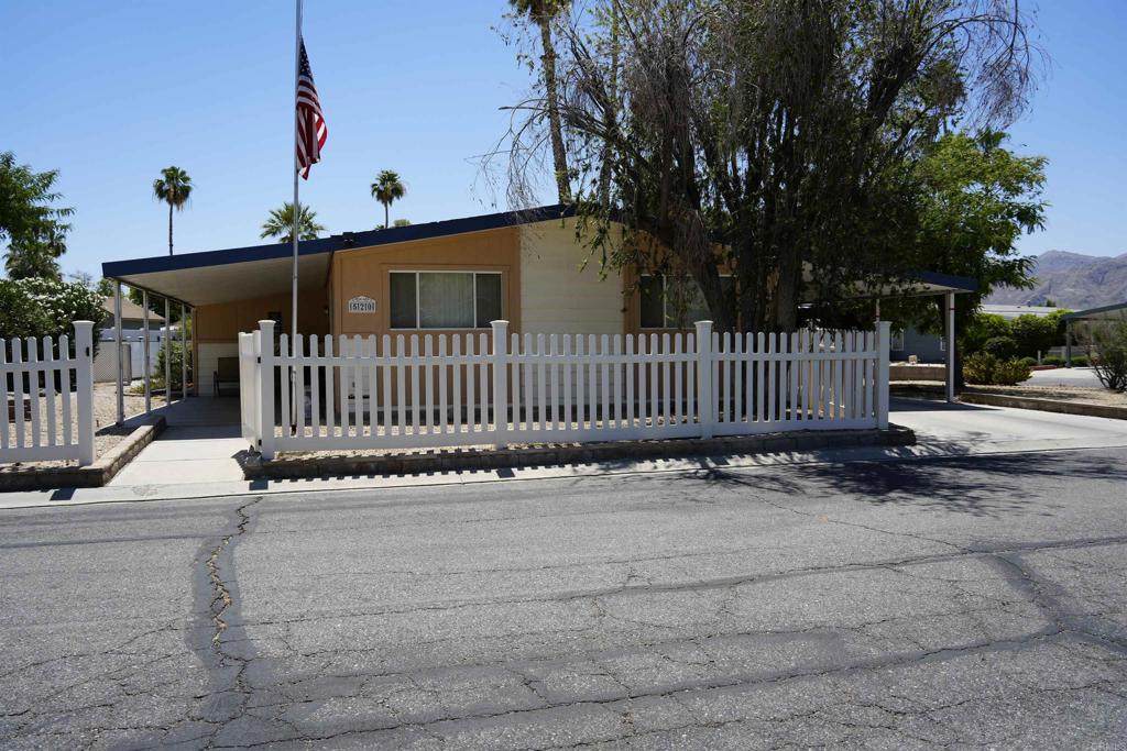 https://bt-photos.global.ssl.fastly.net/socal/orig_boomver_1_431916094-2.jpg