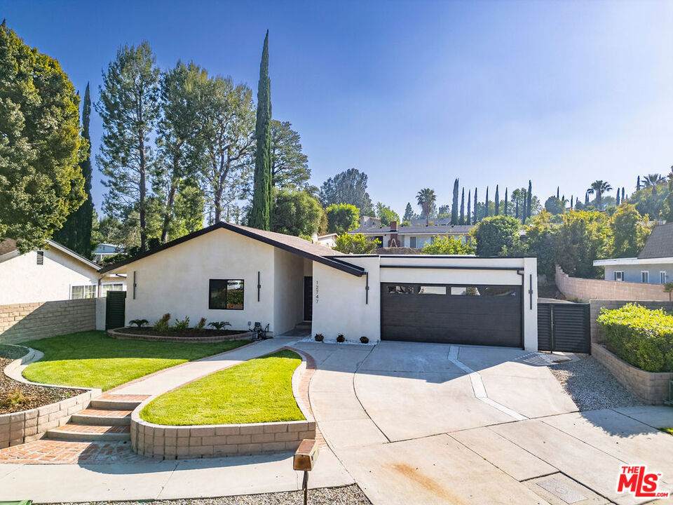 12747 Deon Place - Photo 1