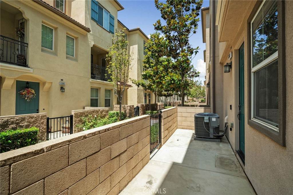 https://bt-photos.global.ssl.fastly.net/socal/orig_boomver_1_431955626-5.jpg