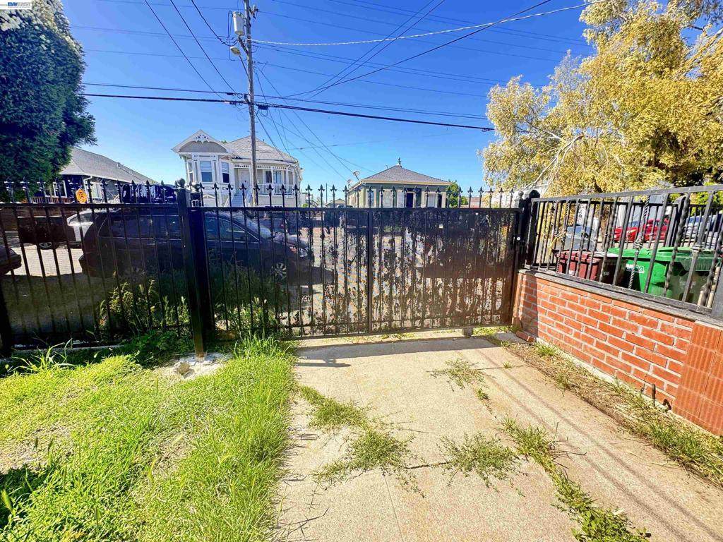 https://bt-photos.global.ssl.fastly.net/socal/orig_boomver_1_432005059-2.jpg