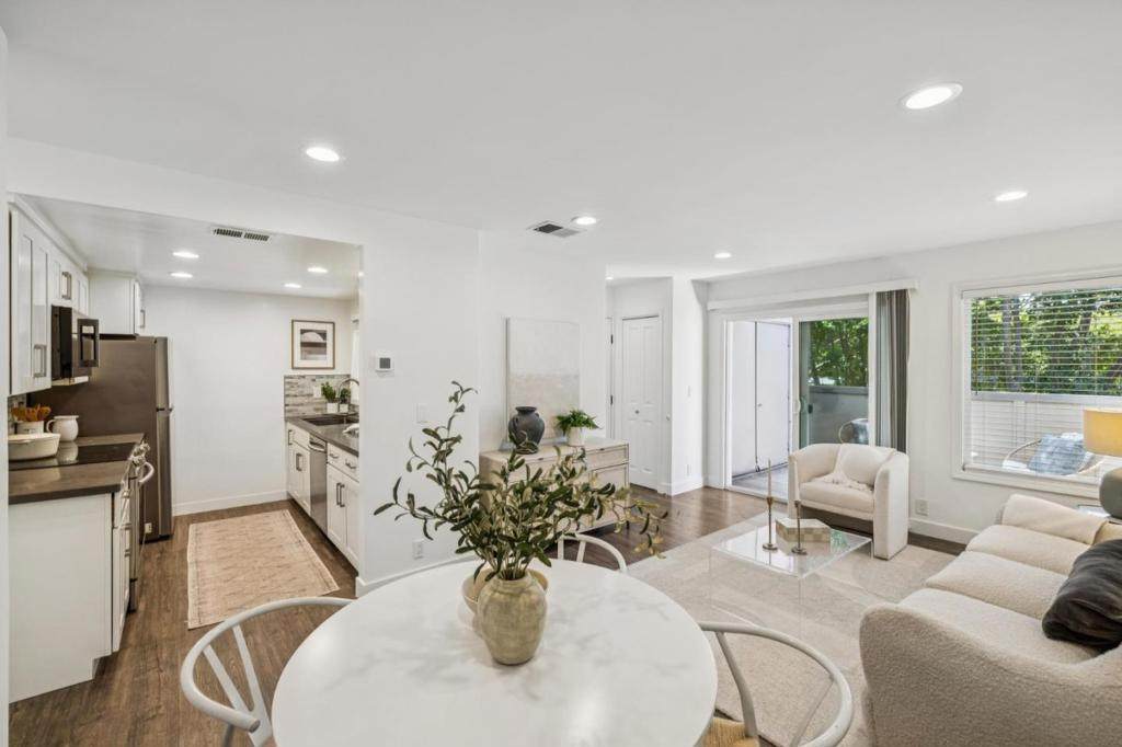 801 California Avenue - Photo 1