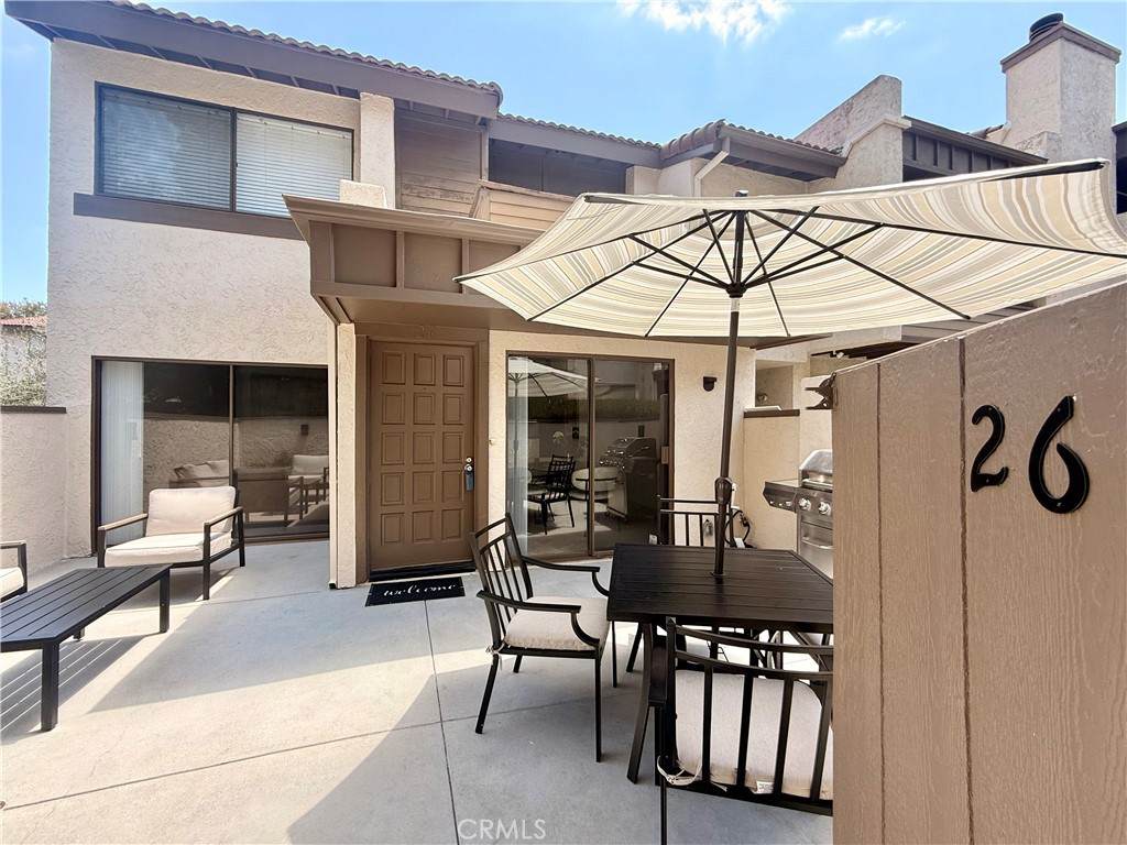 5800 Owensmouth Avenue - Photo 1