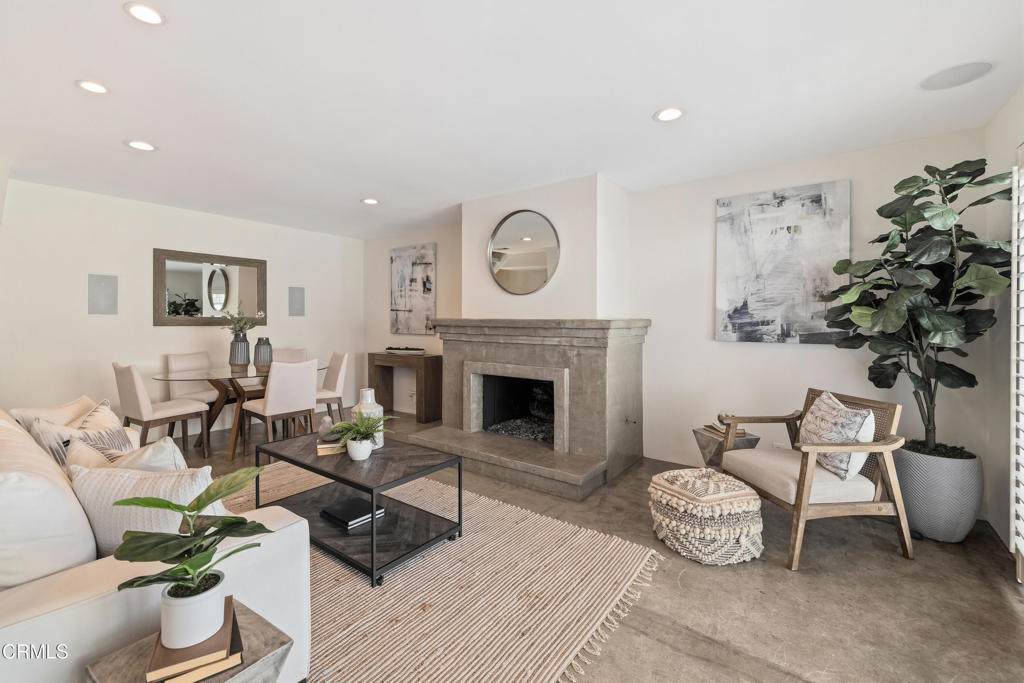 1140 Manhattan Beach Boulevard - Photo 1
